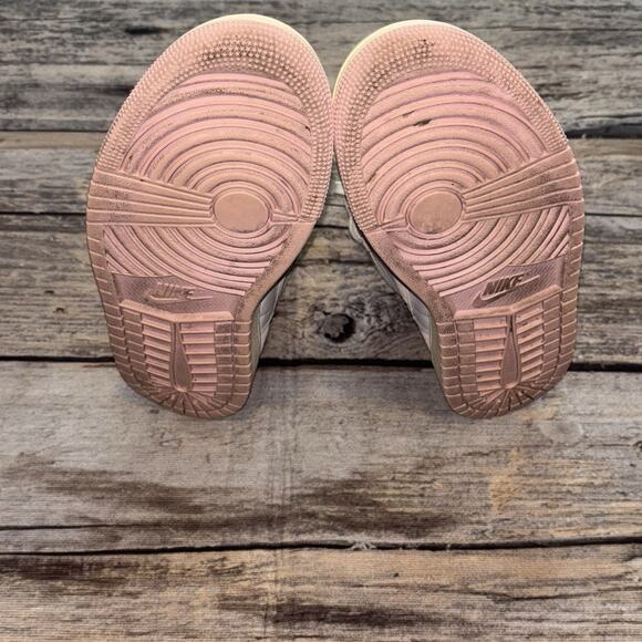 Size 9W/7.5M Jordan 1 Retro High OG Washed Pink (Women's) FD2596-600 - Picture 7 of 9